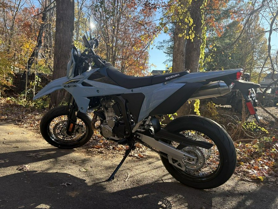 2025 Suzuki DR-Z4SM