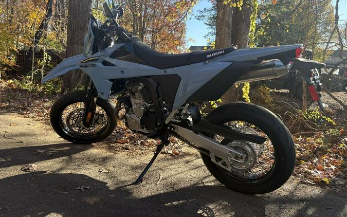 2025 Suzuki DR-Z4SM