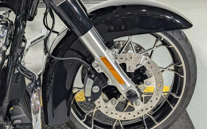 2023 Harley-Davidson® Road Glide® Special Vivid Black Trim Chrome