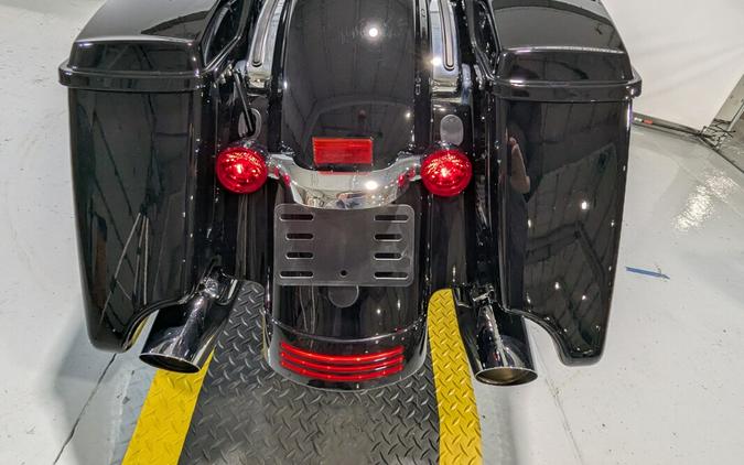 2023 Harley-Davidson® Road Glide® Special Vivid Black Trim Chrome