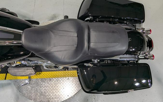 2023 Harley-Davidson® Road Glide® Special Vivid Black Trim Chrome