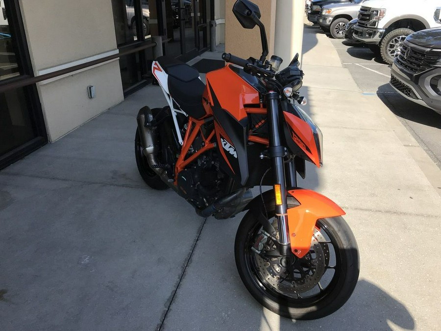 2015 KTM 1290 Super Duke R ABS