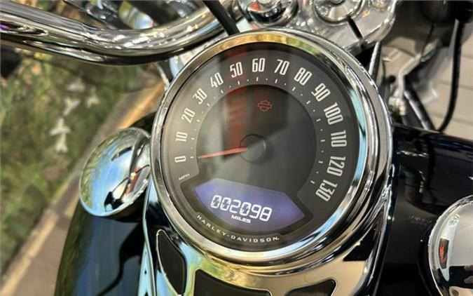 2021 Harley-Davidson® FLHC - Heritage Classic