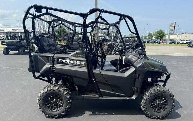 2026 Honda® SXS700M4DT