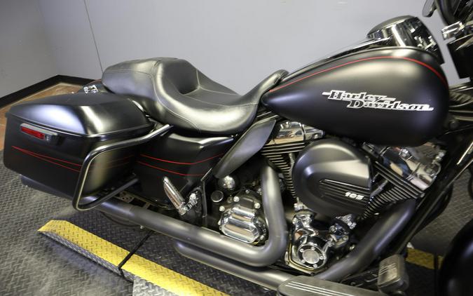 2014 Harley-Davidson Street Glide Special Black Denim & Red Pinstrip