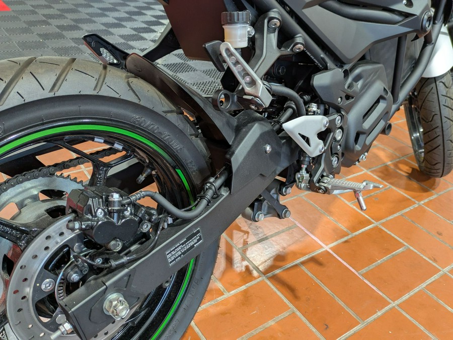 2024 Kawasaki Z e-1 ABS