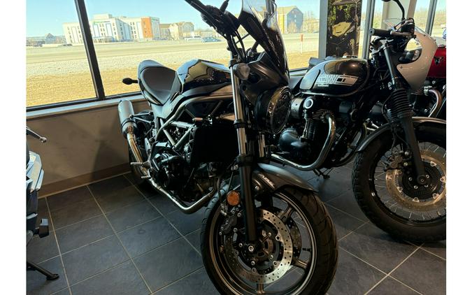 2024 Suzuki SV650 ABS - Glass Sparkle Black