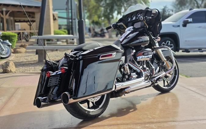 2020 Harley-Davidson® FLHX - Street Glide®