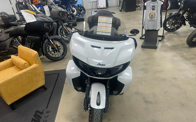 2026 Indian Motorcycle Pursuit® Dark Horse® with 112 and Powerband Audio Package