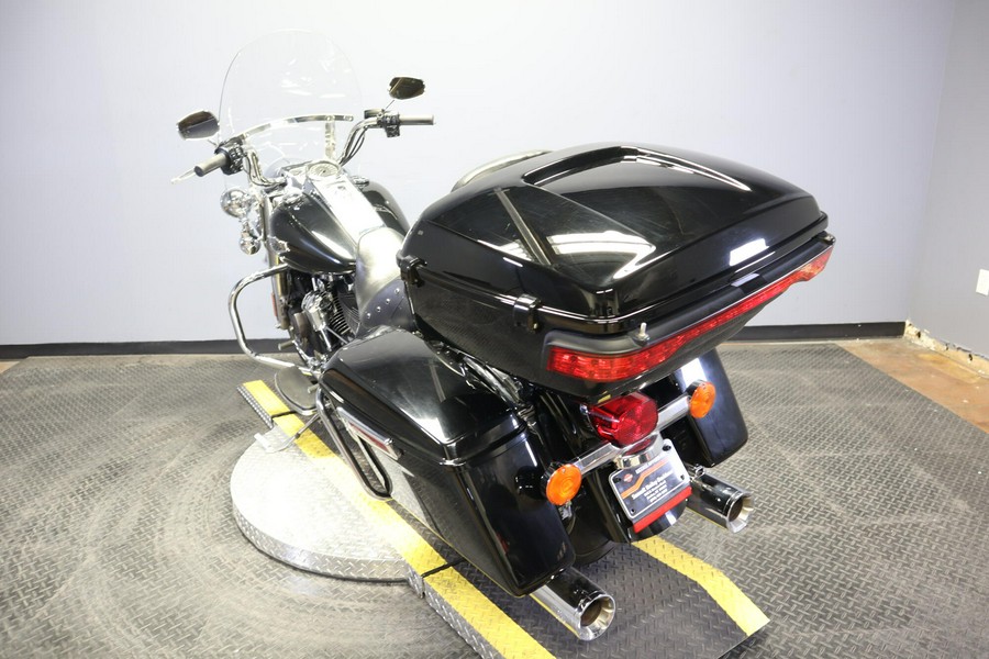 2020 Harley-Davidson Road King Vivid Black