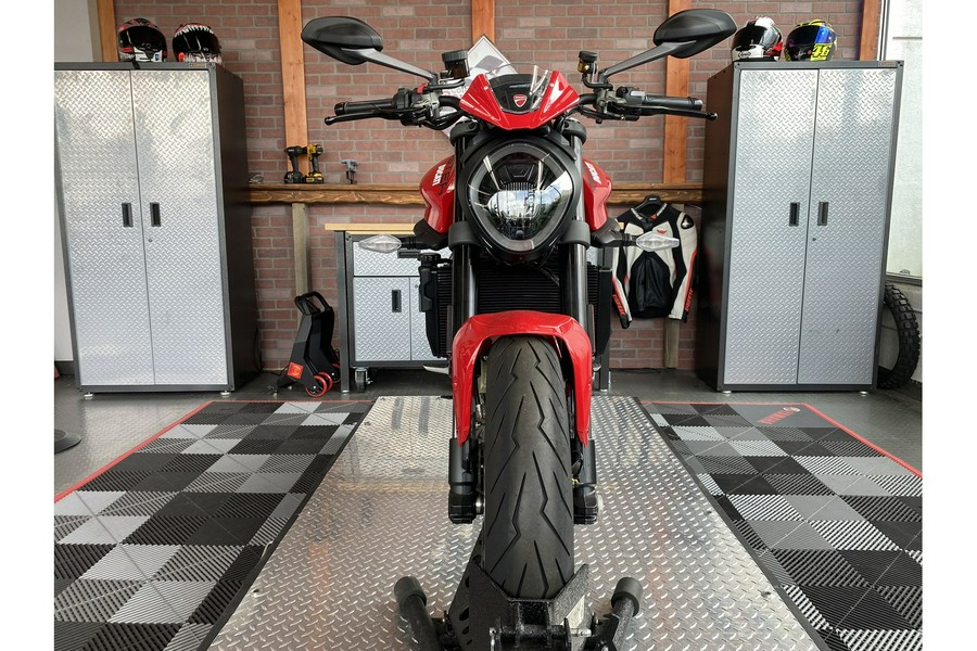 2024 Ducati Monster Plus