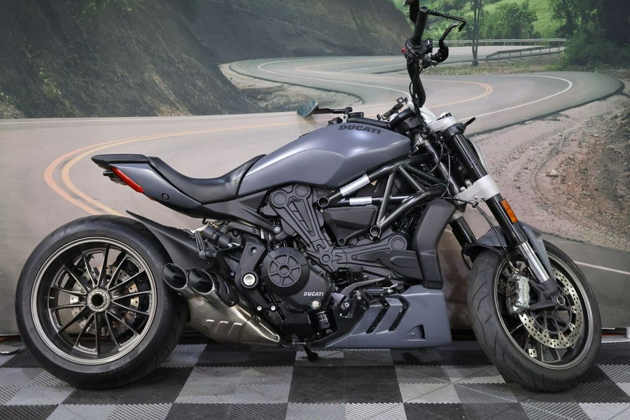 2020 Ducati X Diavel Liquid Concrete Grey
