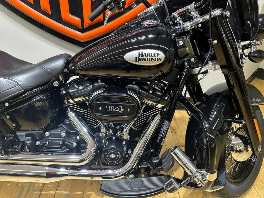2021 Harley-Davidson® FLHCS - Heritage Classic 114