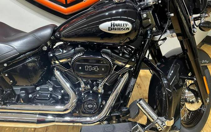 2021 Harley-Davidson® FLHCS - Heritage Classic 114