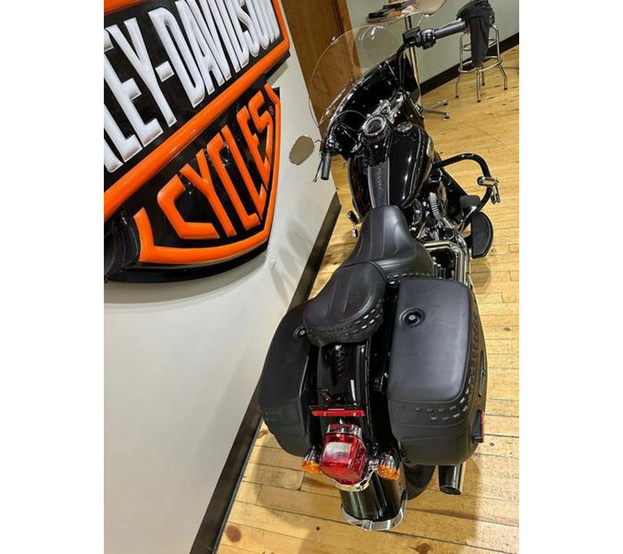 2021 Harley-Davidson® FLHCS - Heritage Classic 114