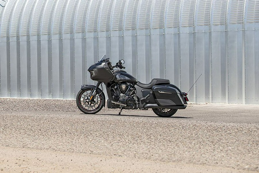 2020 Indian Challenger® Dark Horse®