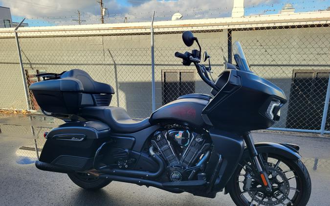 2020 Indian Challenger® Dark Horse®