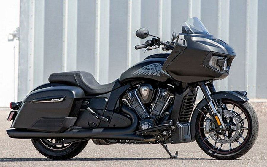 2020 Indian Challenger® Dark Horse®