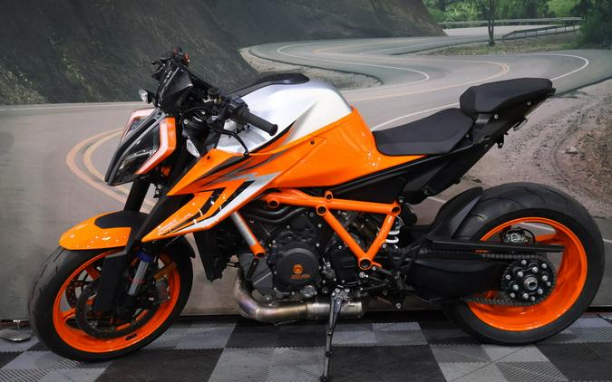 2022 KTM 1290 Super Duke R EVO