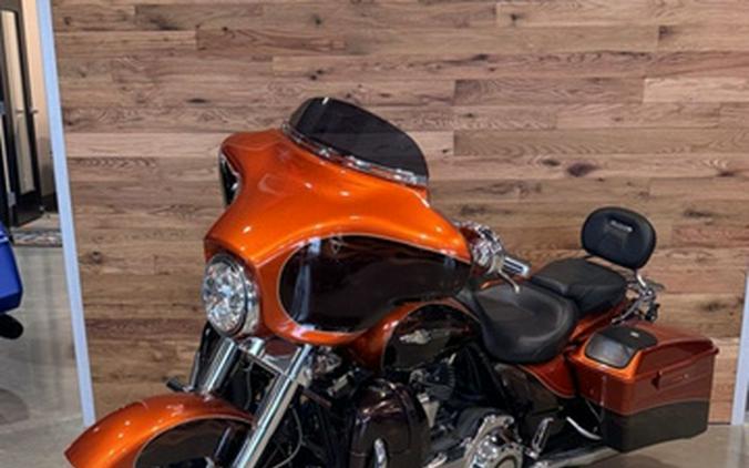 2012 Harley-Davidson FLHXSE3 - CVO Street Glide