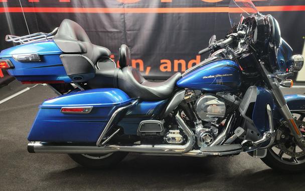 2014 Harley-Davidson® FLHTK