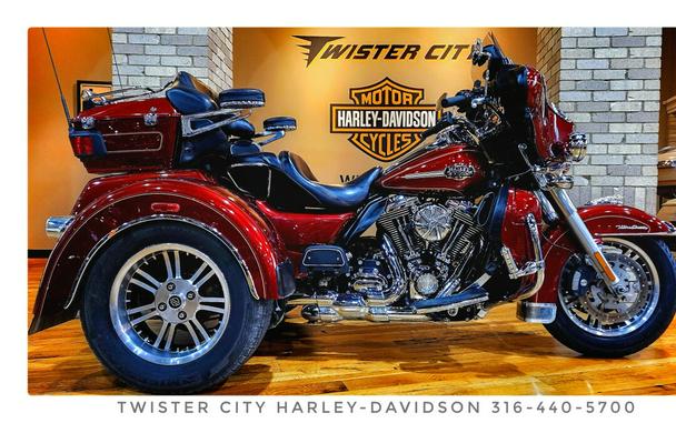 USED 2010 Harley-Davidson Tri Glide Ultra Classic®, FLHTCUTG