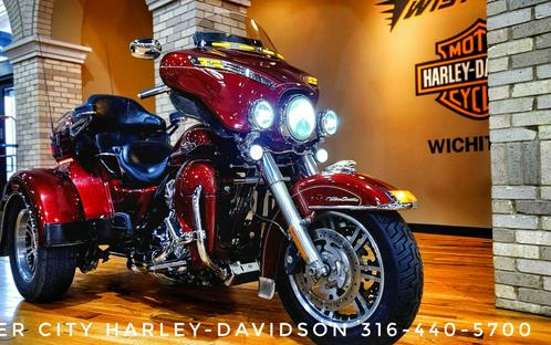 USED 2010 Harley-Davidson Tri Glide Ultra Classic®, FLHTCUTG