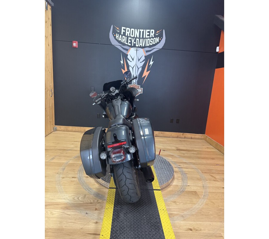 FXLRST 2025 Low Rider™ ST