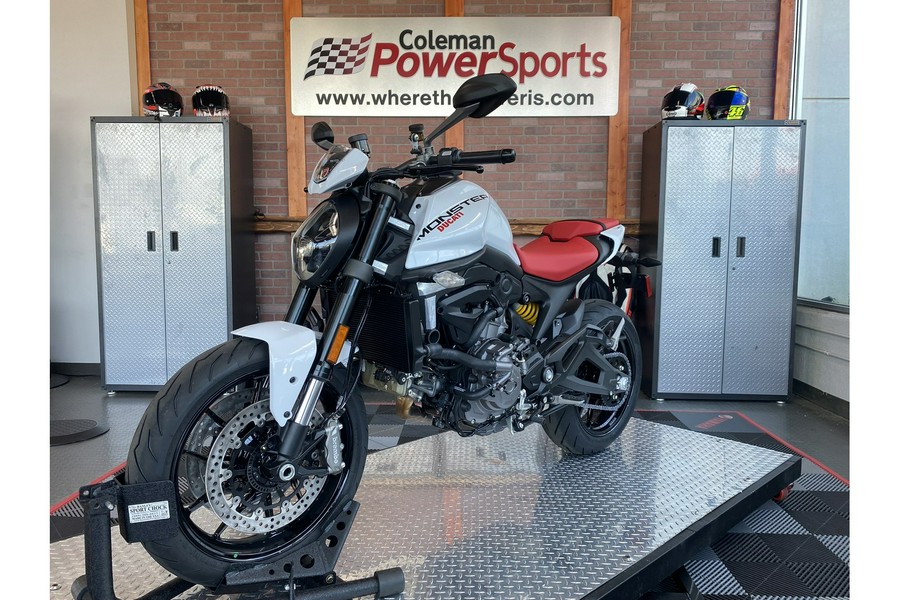 2024 Ducati Monster Plus