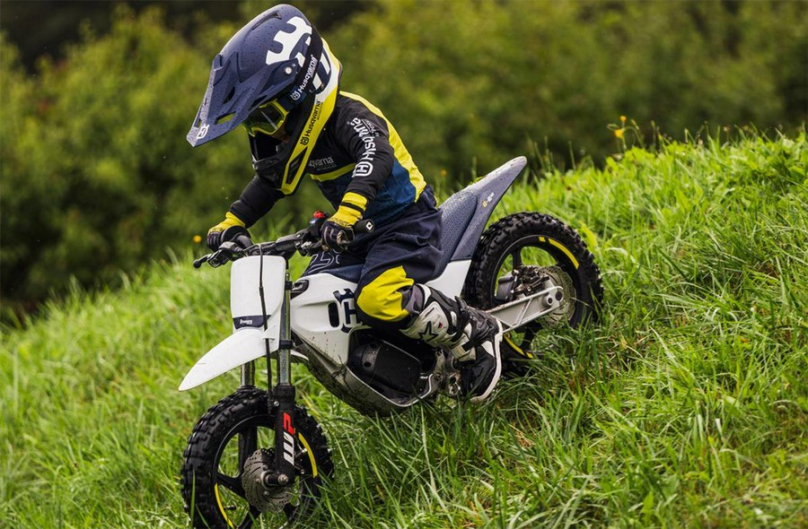 2024 Husqvarna Motorcycles EE 2