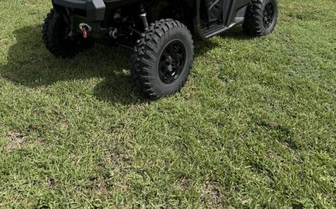 2026 Can-Am® Defender XT HD11 With 10.25 in.display