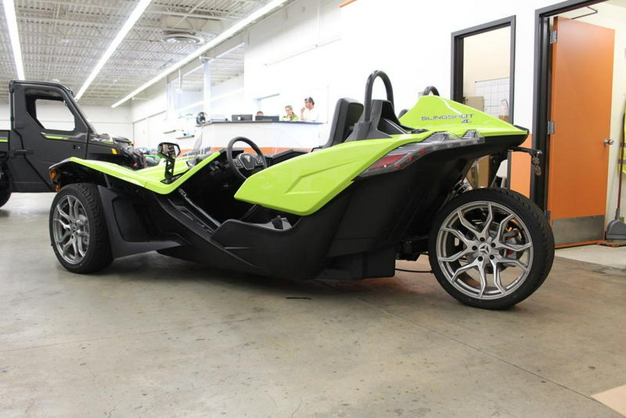 2023 Polaris® SLINGSHOT SL MANUAL BRIGHT GREEN