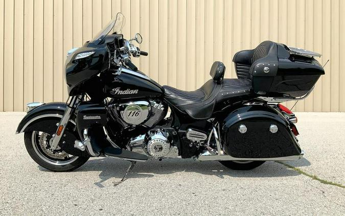 2021 Indian Motorcycle® Roadmaster® Thunder Black Pearl