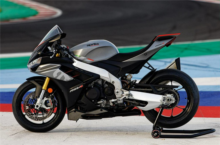 2024 Aprilia RSV4 1100