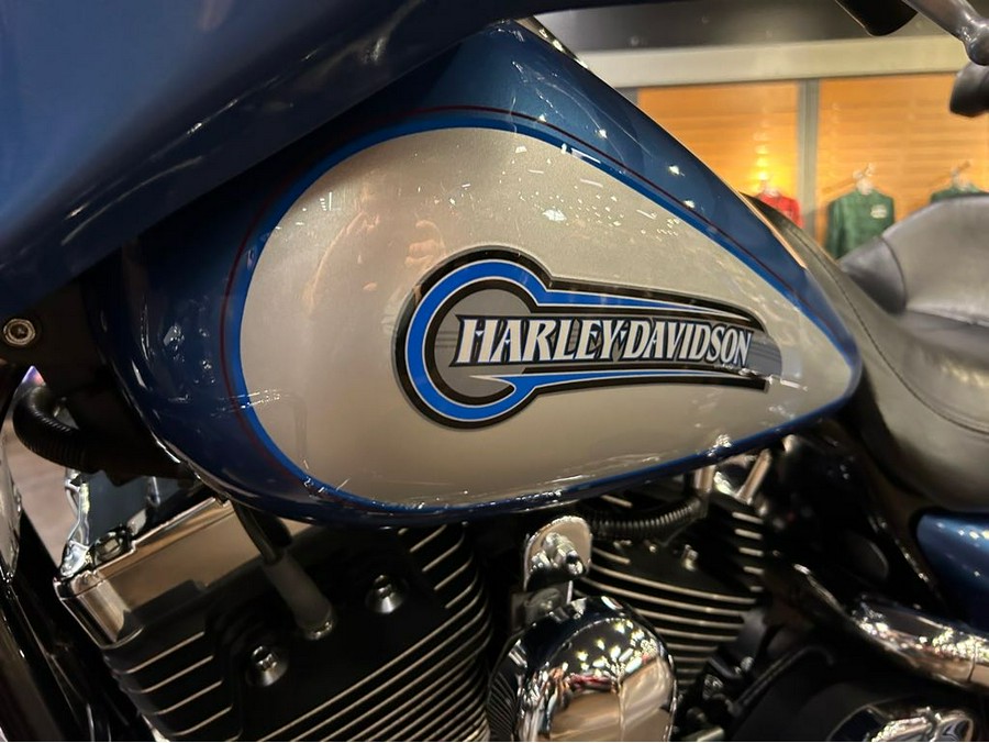 2005 Harley-Davidson® Electra Glide Classic FLHTCI