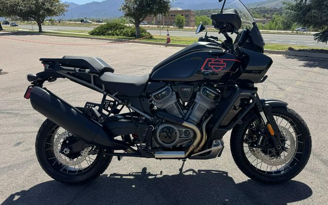 2026 Harley-Davidson® Pan America® 1250 Special Vivid