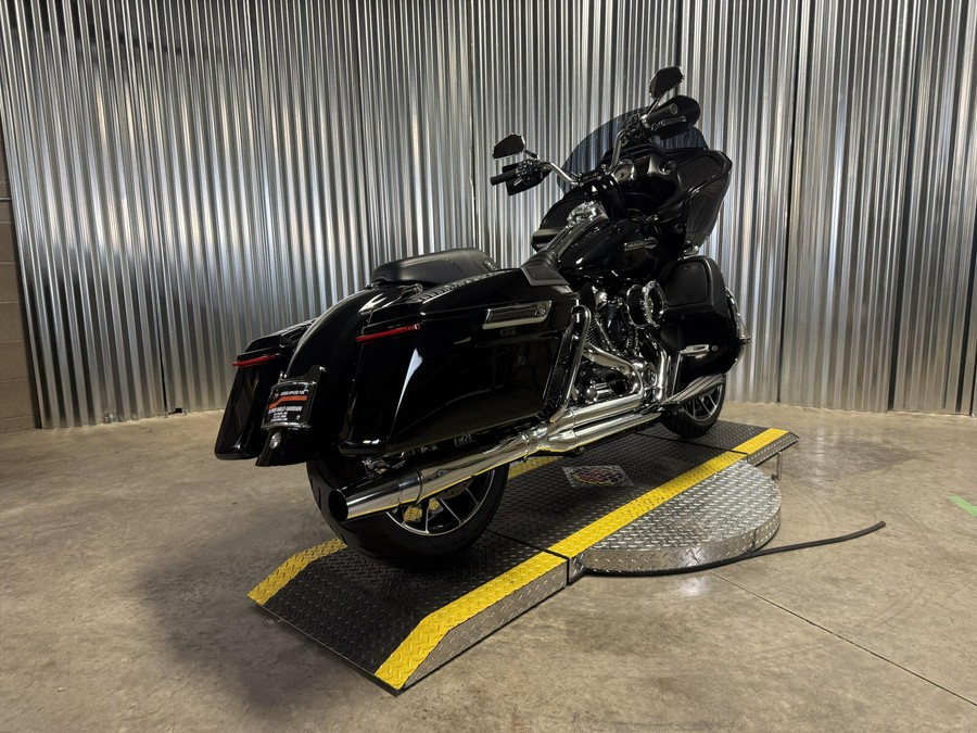 2022 Harley-Davidson Road Glide BLACK