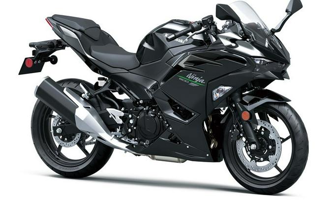 2024 Kawasaki Ninja 500 Review [14 Fast Facts]