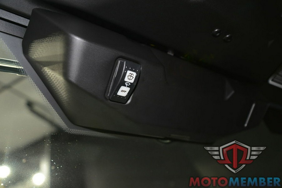 2025 Can-Am Defender DPS CAB HD9 Compass Green