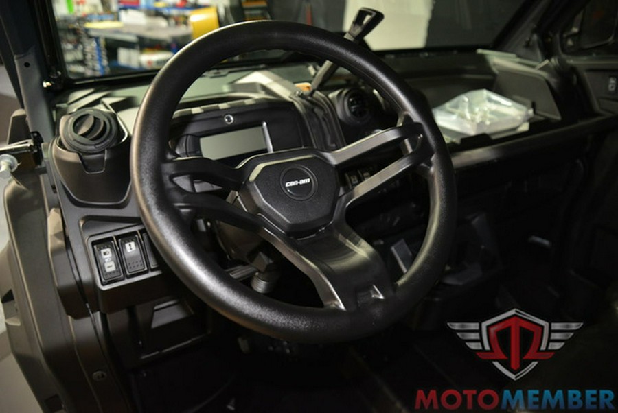 2025 Can-Am Defender DPS CAB HD9 Compass Green