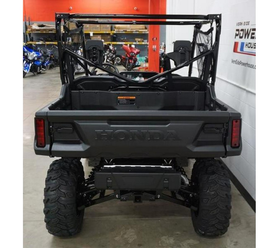 2025 Honda® Pioneer 1000