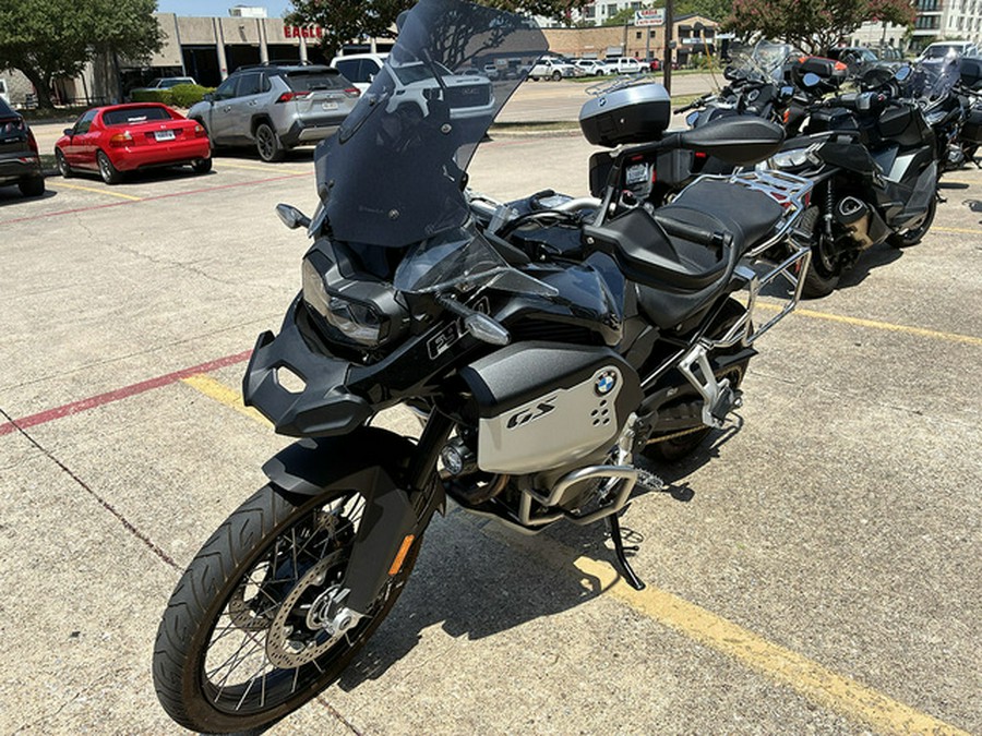 2026 BMW F 900 GS Adventure Black Storm Metallic 900 GS Adventure Sage Green Metallic