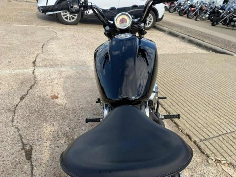 2016 Indian Motorcycle® Scout® Thunder Black