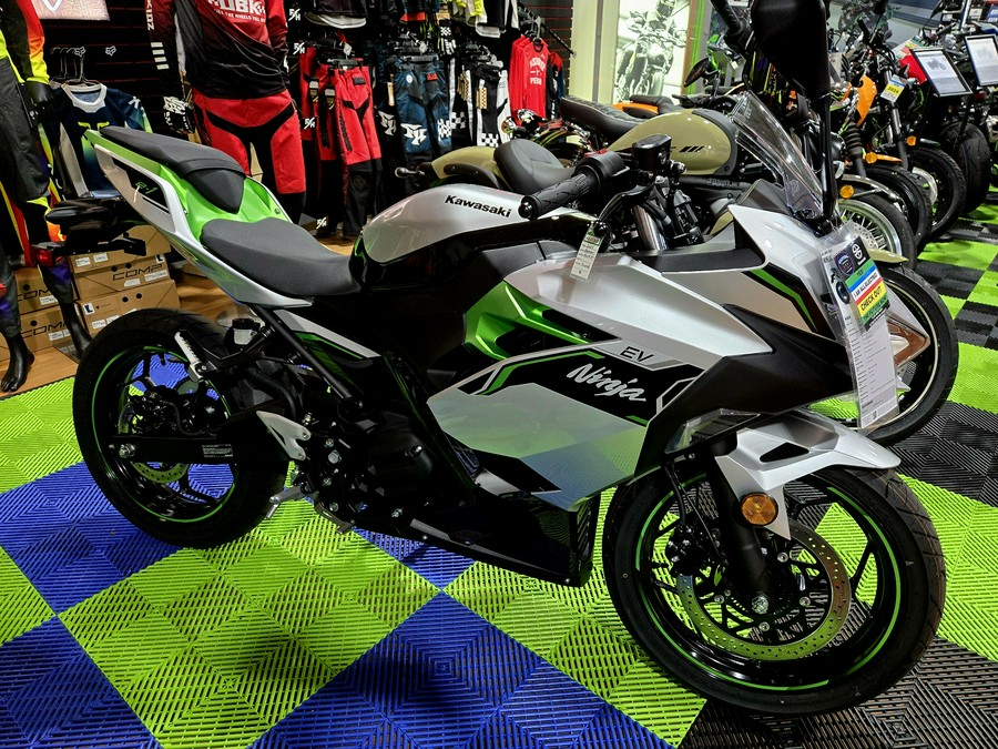 2024 Kawasaki Ninja e-1 ABS