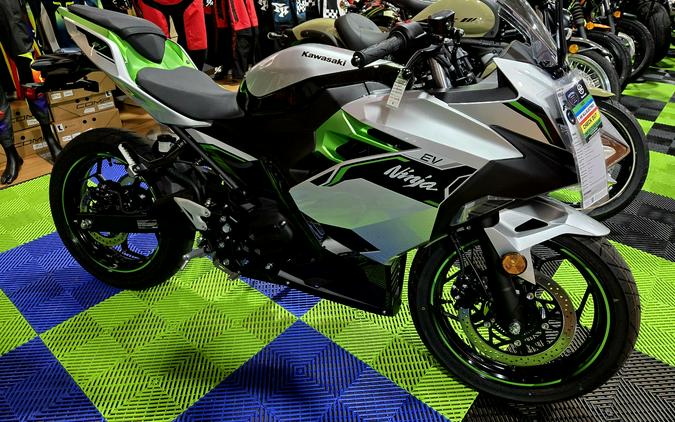 2024 Kawasaki Ninja e-1 ABS