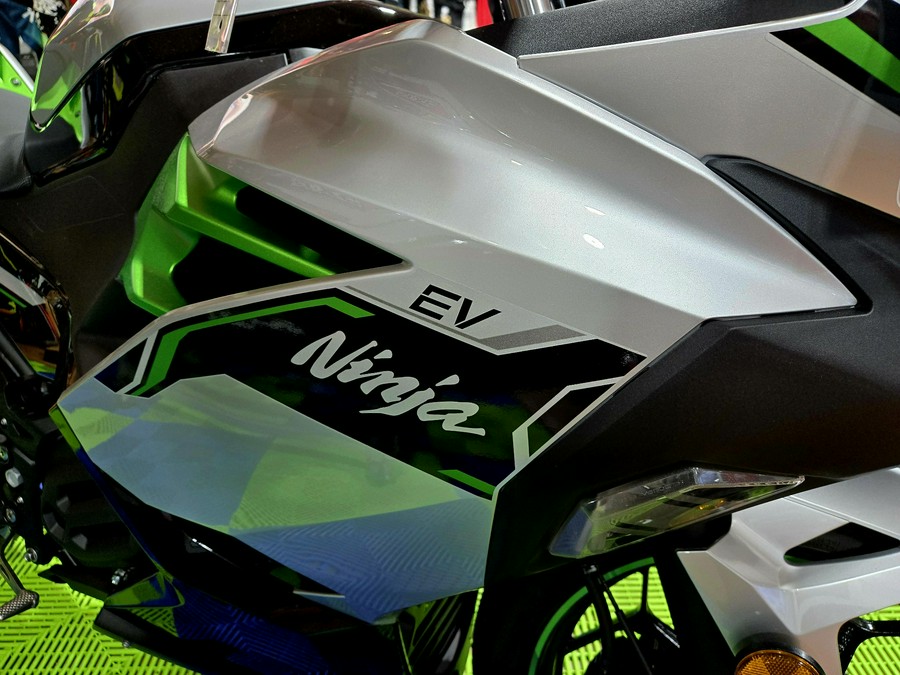 2024 Kawasaki Ninja e-1 ABS