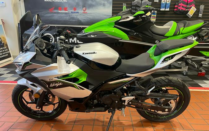 2024 Kawasaki Ninja e-1 ABS