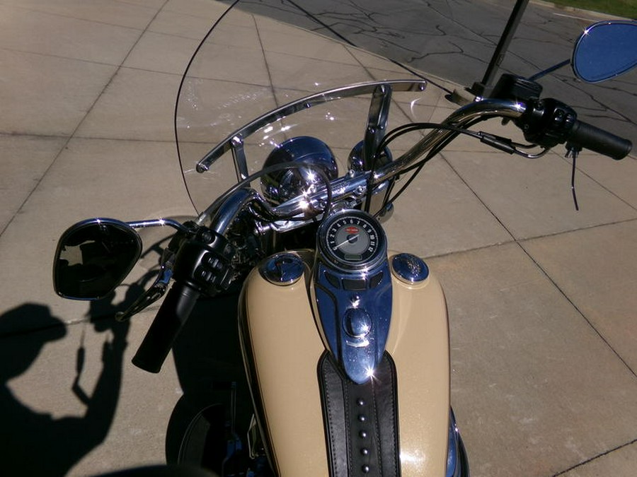 2014 Harley-Davidson® FLSTC - Heritage Softail® Classic