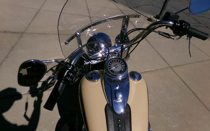 2014 Harley-Davidson® FLSTC - Heritage Softail® Classic