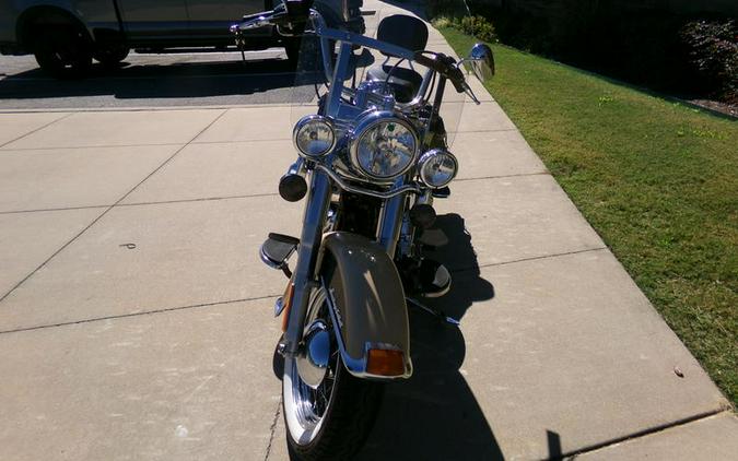 2014 Harley-Davidson® FLSTC - Heritage Softail® Classic